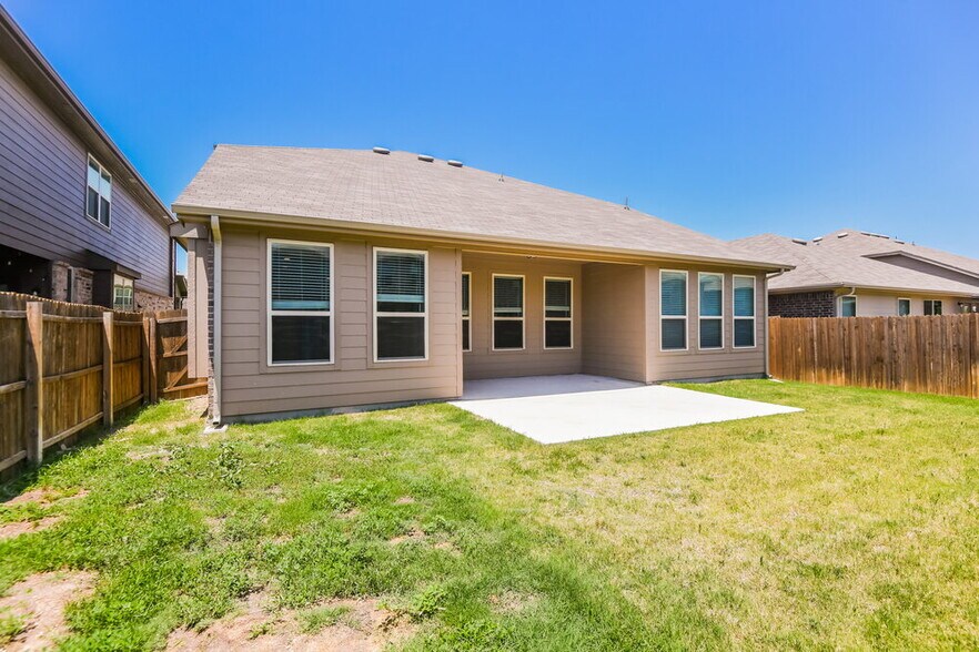 Building Photo - 6253 Jackstaff Dr