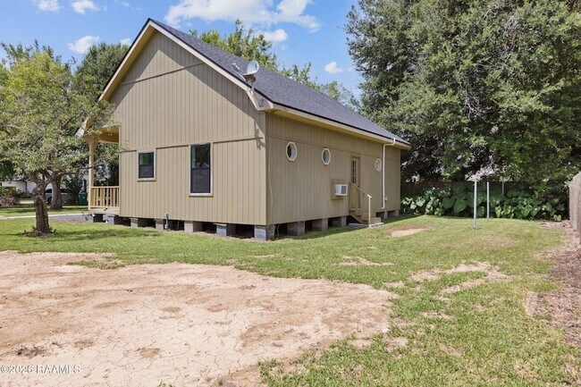 Building Photo - 708 Patrick Dr