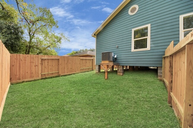 Building Photo - 1314 W Willis St