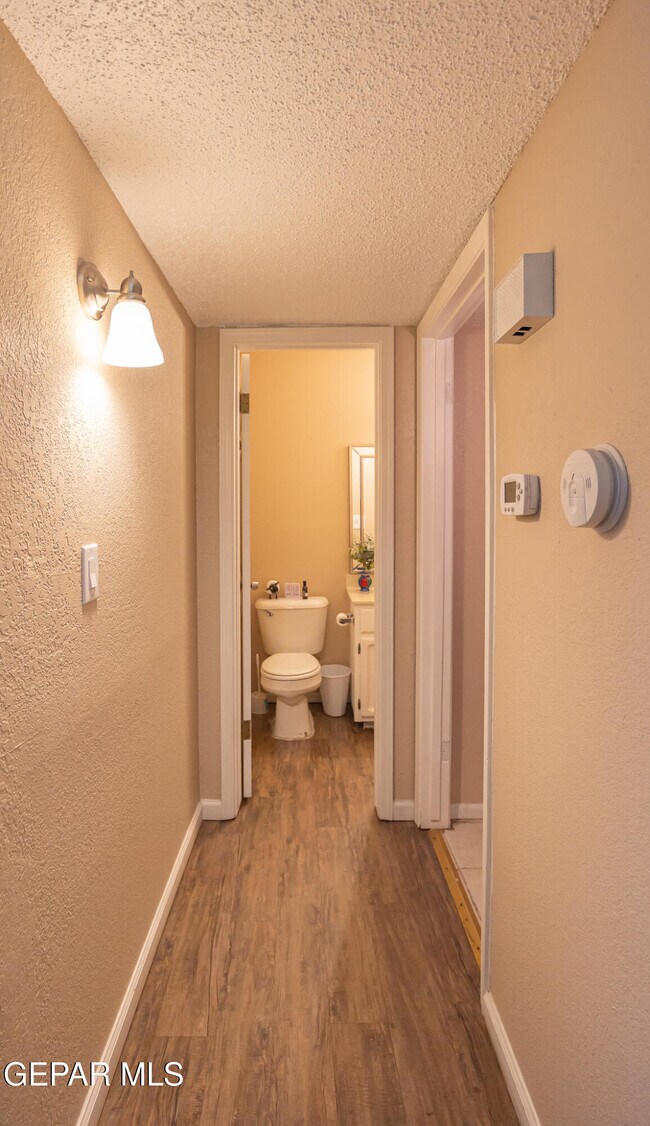 Building Photo - 2009 Bobby Jones Dr