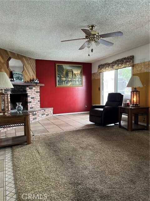 Building Photo - 2124 Beatrice Dr