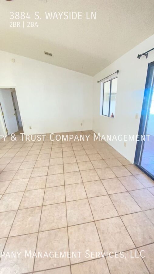 Building Photo - 3884 S Wayside Ln