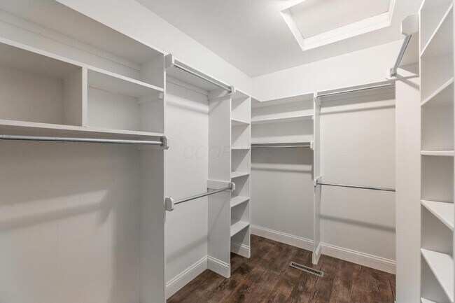 Building Photo - 5816 Leven Links Ct