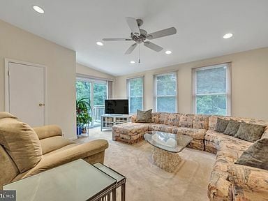 Building Photo - 1131 Haral Pl