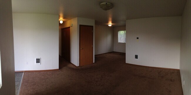 Building Photo - 906 Juniper Ave