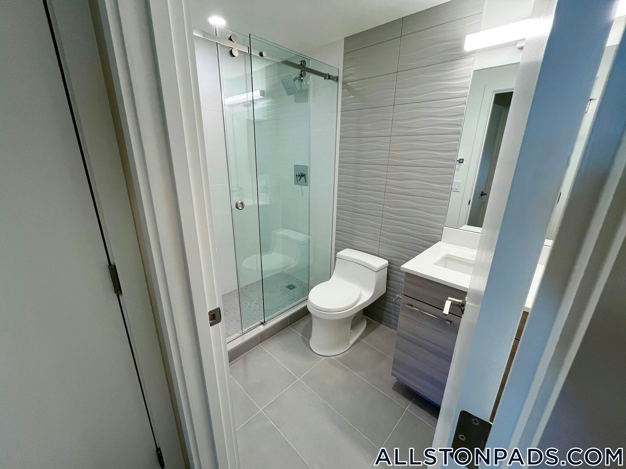 Building Photo - 1079 Commonwealth Ave