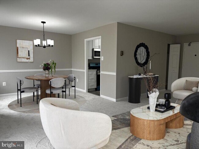 Building Photo - 5565 Columbia Pike