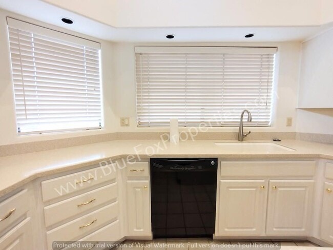Building Photo - 7793 E Marquise Dr
