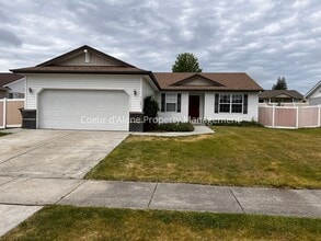 Building Photo - 3 bed, 2 bath house in Hayden