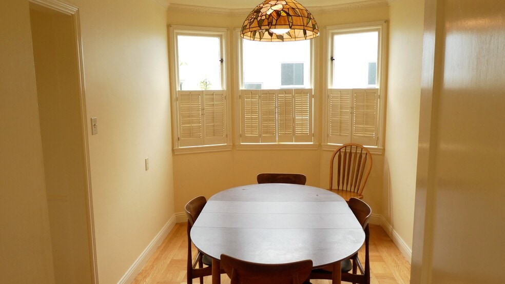 Breakfast-Dining Room - 2919 23rd Ave
