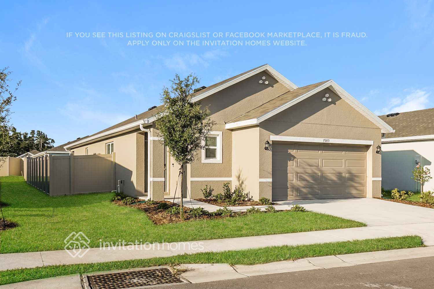 Building Photo - 7989 Majestic Palms Ct