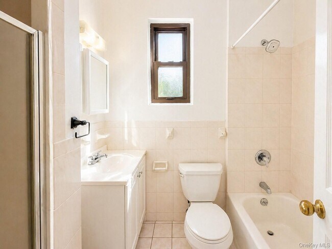 Building Photo - 189-30 37th Ave