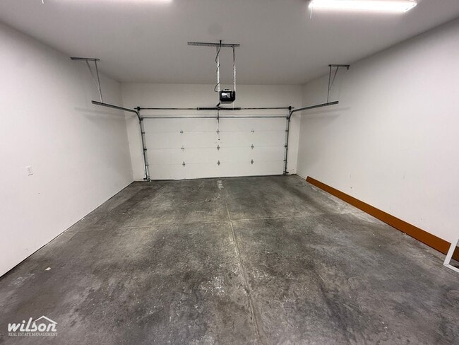 Building Photo - 710 N 29th Ave