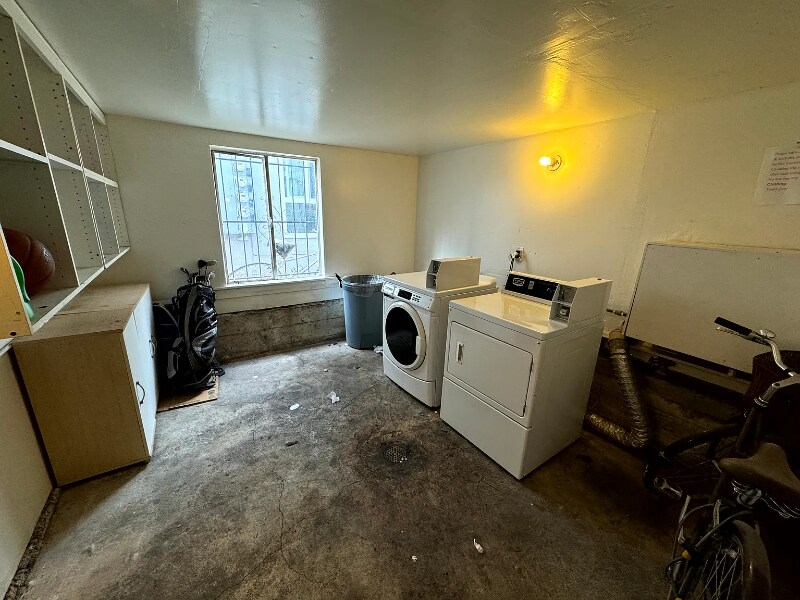 Building Photo - 2840 Milvia St