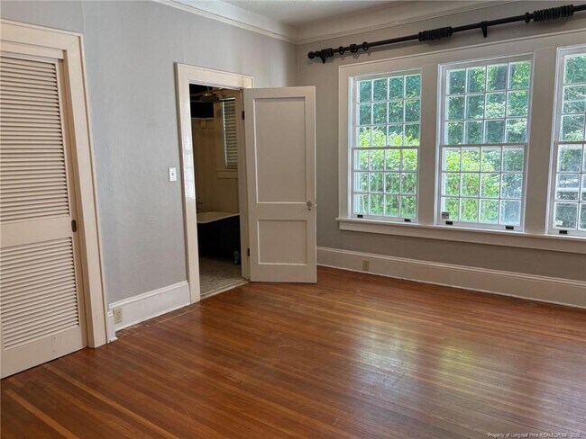 Building Photo - 310 Hinsdale Ave