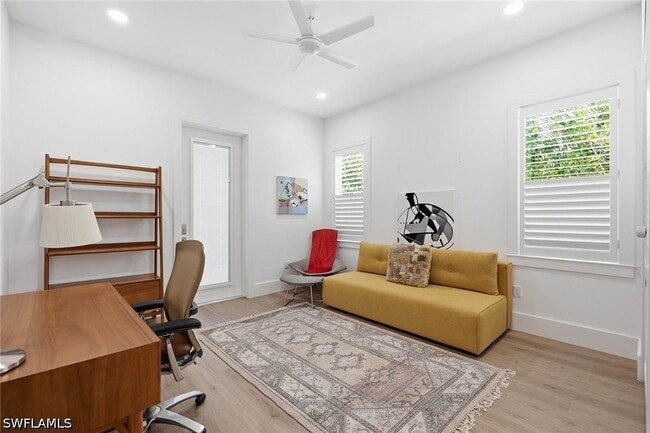 Building Photo - 1232 Royal Palm Dr