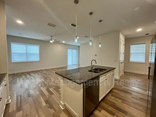 Building Photo - 821 Oak Bend Ln