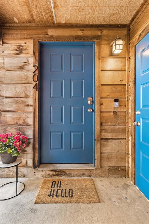 Building Photo - 5602 Woodrow Ave