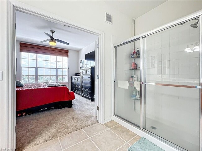 Building Photo - 3 bedroom 2 bathroom Condo in Majestic Pointe