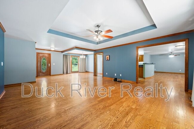 Building Photo - 1963 TN-166