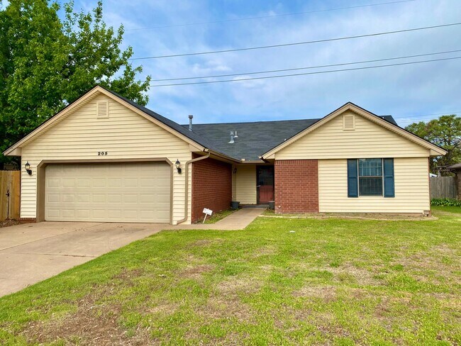 Building Photo - Great 3 bed 2 bath home in Edmond!