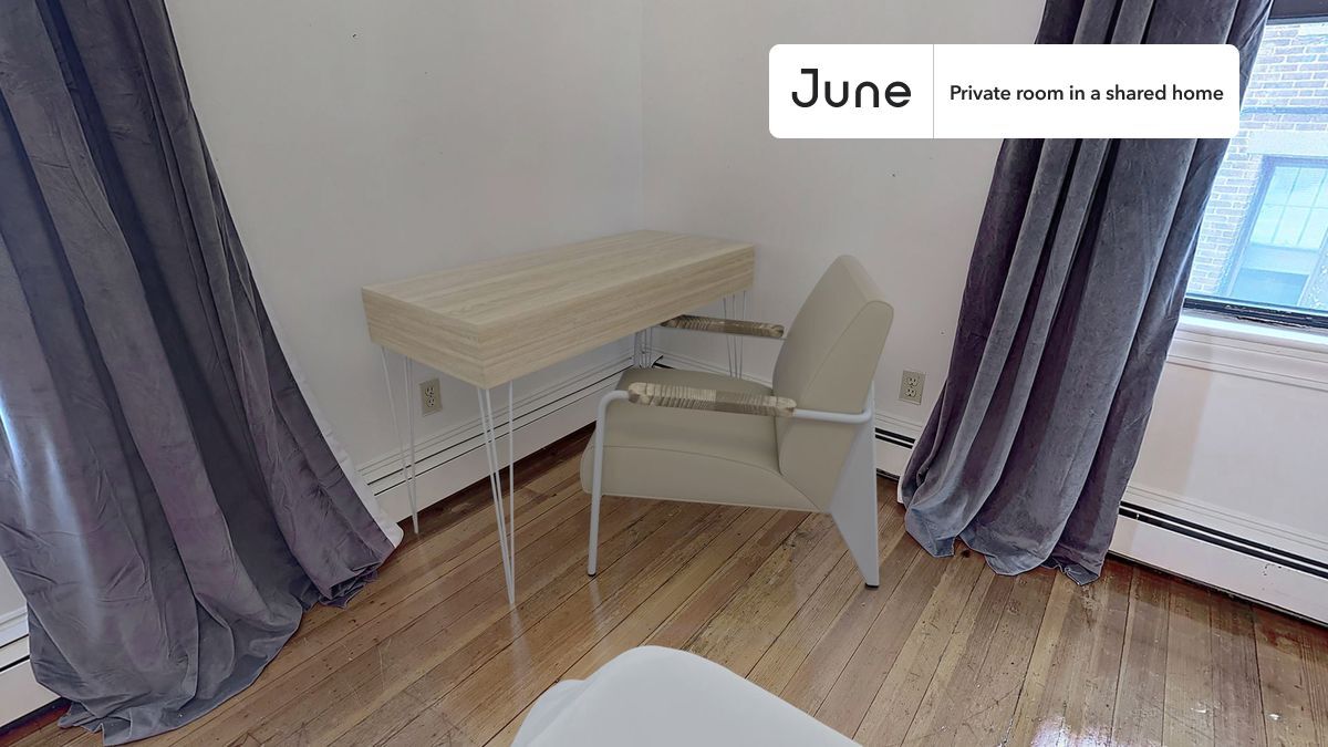 Building Photo - Room in Shared 6 bed/2 bath home