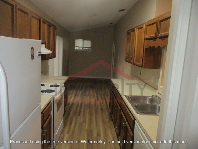 Building Photo - 3Bed/2bath in the heart of Orange Park