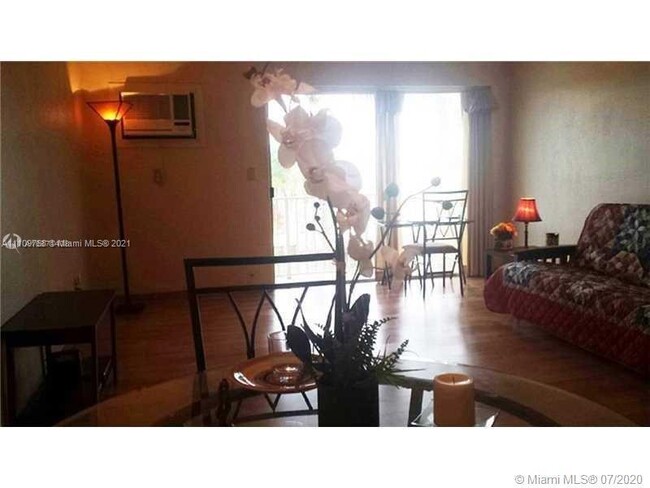 Living area - 2225 NE 123rd St