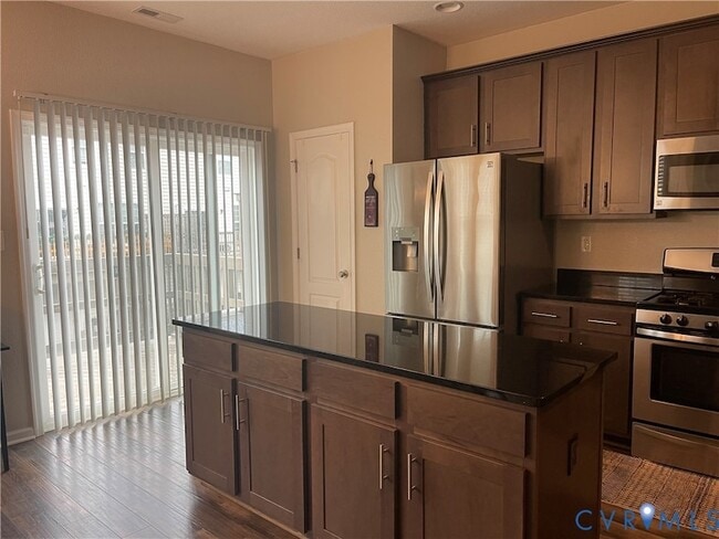 Building Photo - 5012 Spinel St