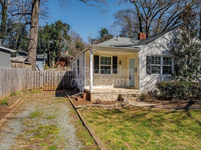 Building Photo - 5111 Valley Stream Rd