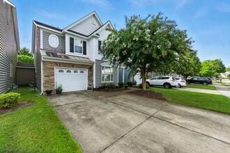 Building Photo - 3018 Silver Charm Cir