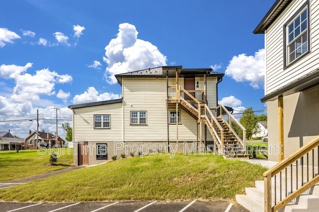 Building Photo - 15207 National Pike