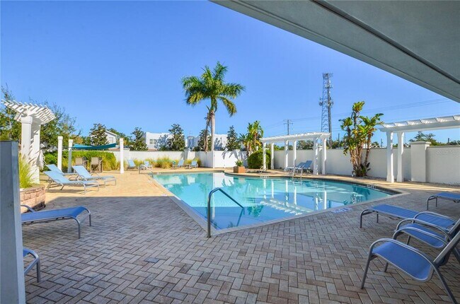 Building Photo - 4627 Legacy Park Dr