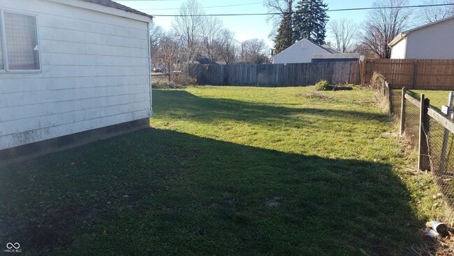 Building Photo - 210 N Routiers Ave