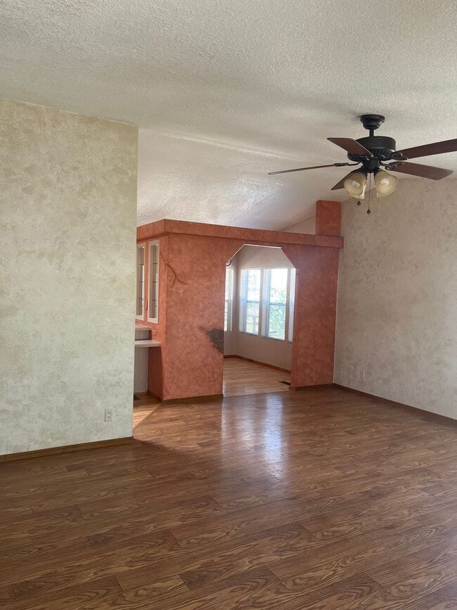 Building Photo - Beautiful 2 Bedroom 2 Bathroom home in Mescal Az. Large front porch and attached carport