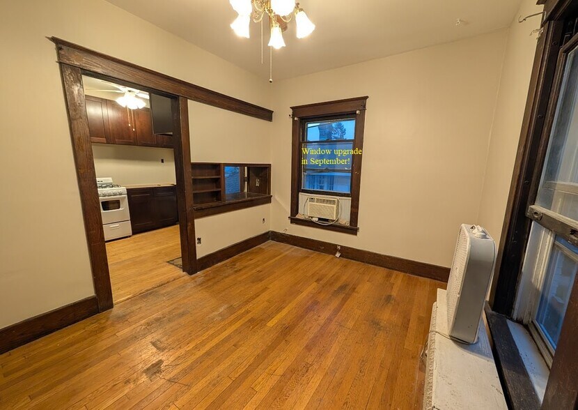 Building Photo - 1335 W Minnehaha Ave