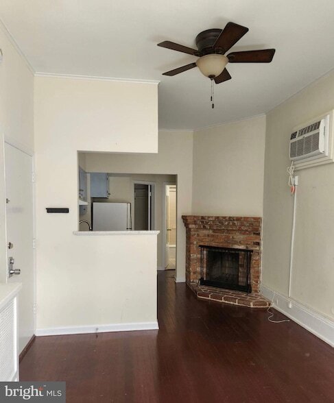 Building Photo - 2121 N Street NW Unit 3