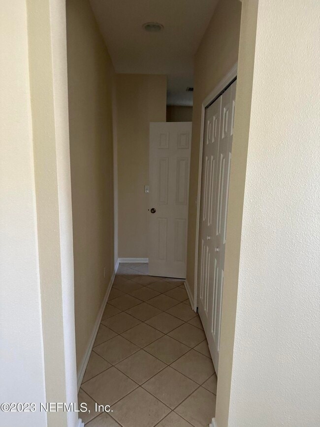 Building Photo - 3727 Creswick Cir