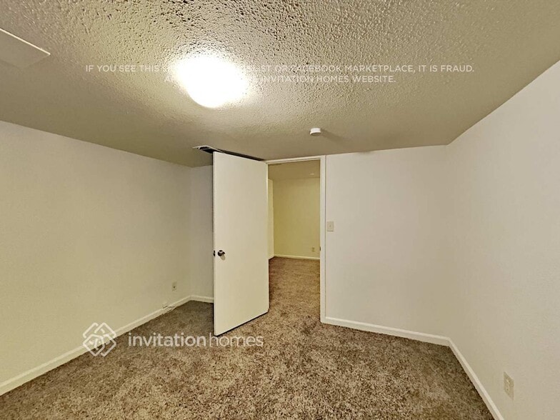 Building Photo - 11417 W 103rd Ave