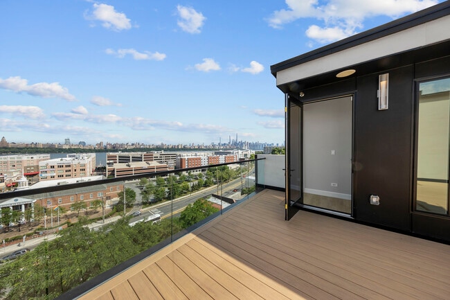 Building Photo - 8822 Churchill Rd