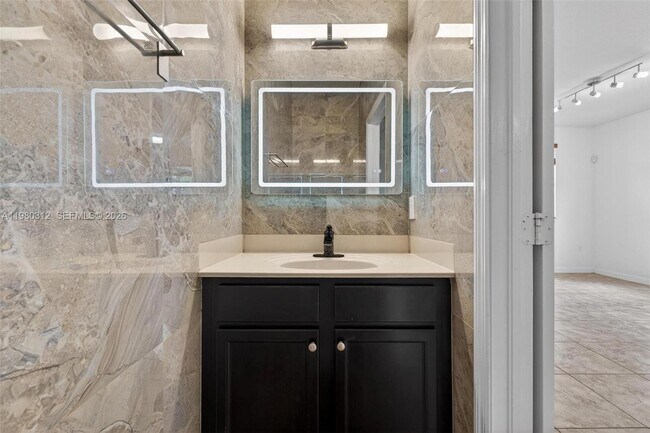 Building Photo - 11561 SW 232nd Ln