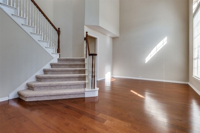 Building Photo - 602 Signet Ct