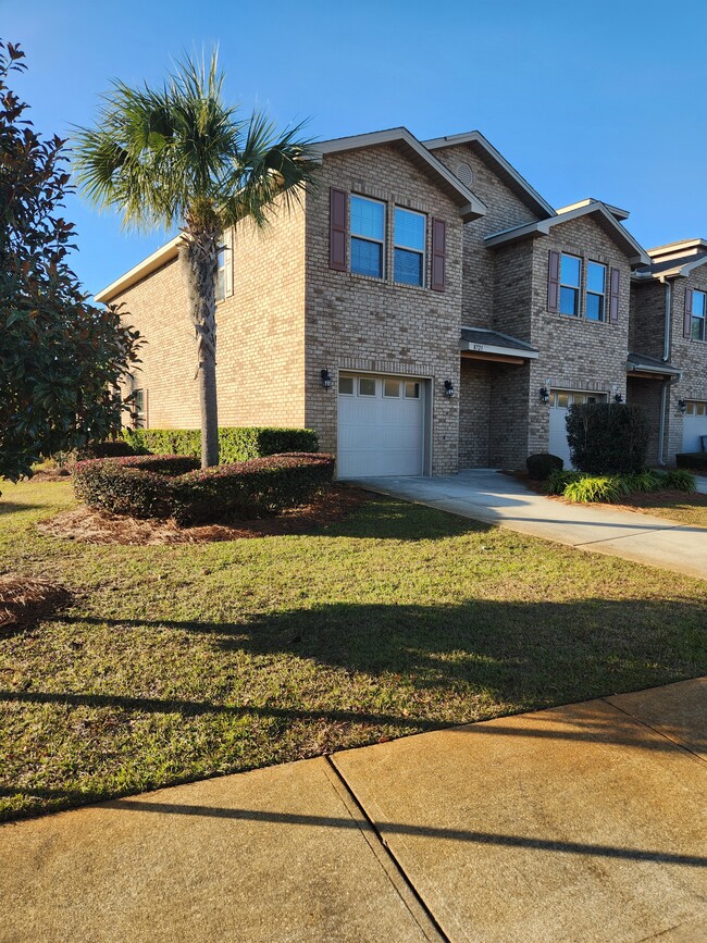 Primary Photo - 8723 Brown Pelican Cir