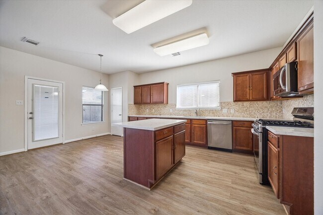 Building Photo - 21722 Manitou Falls Ln