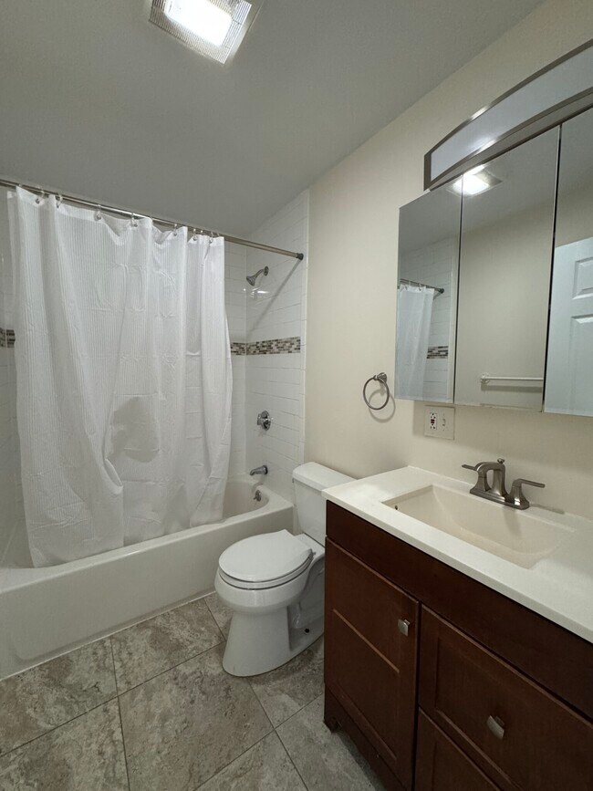 Building Photo - 30 Wadsworth St