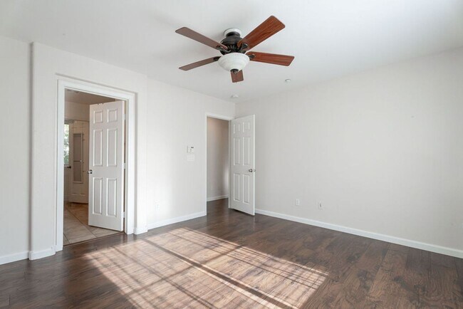 Building Photo - 4793 Hampstead Heath Ct