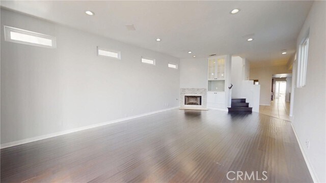 Building Photo - 509 N Dianthus St