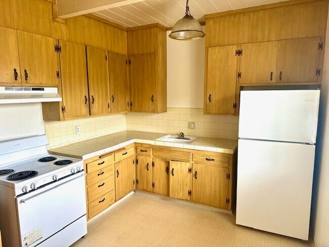 Building Photo - 5071 Appian Way