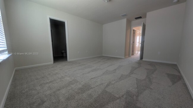 Building Photo - 2031 Alluring Ln