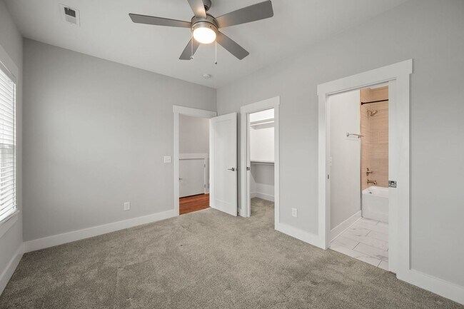 Building Photo - Charlotte Park Home